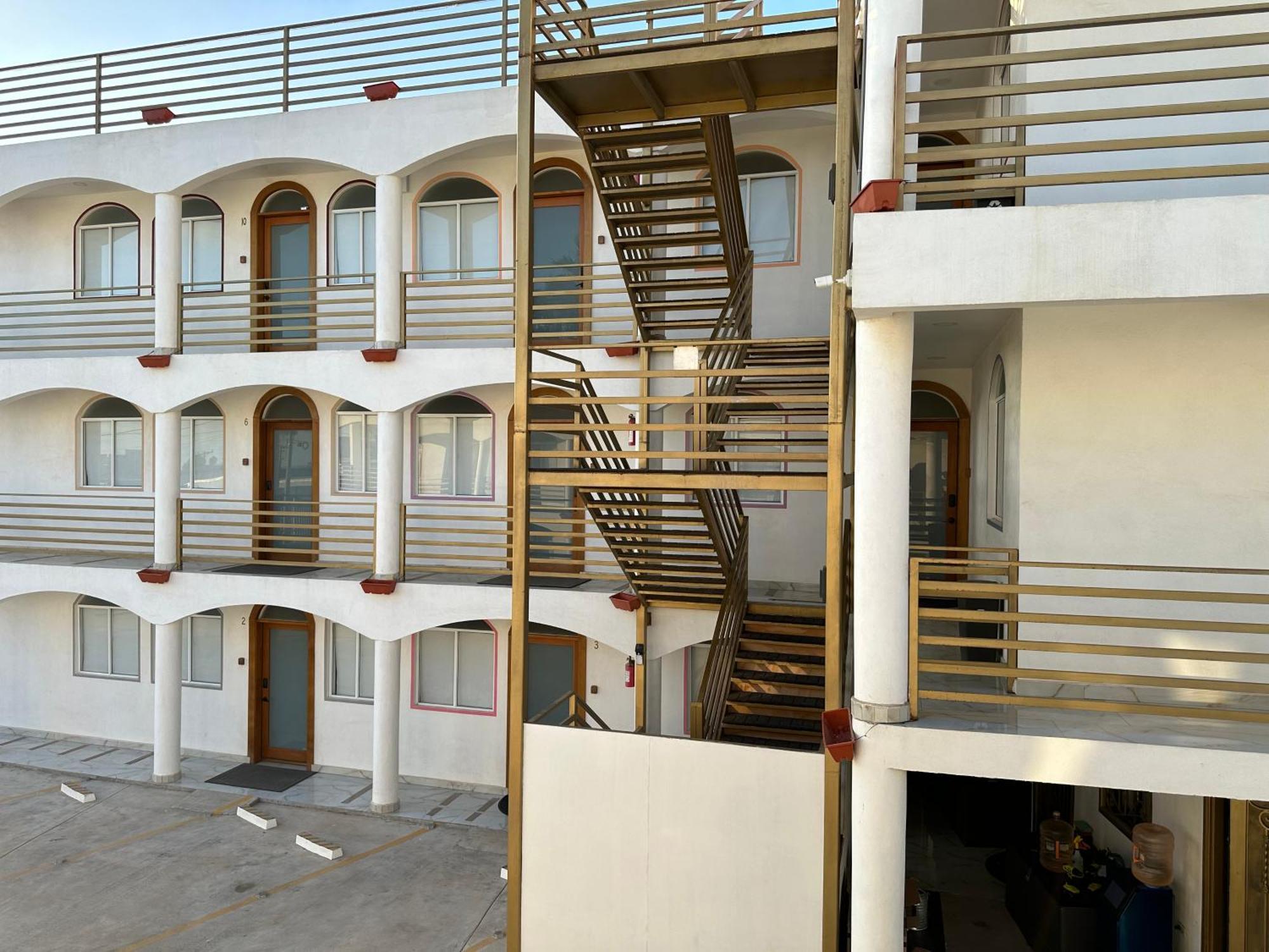Las Mariposas Mini Suites Rosarito Luaran gambar